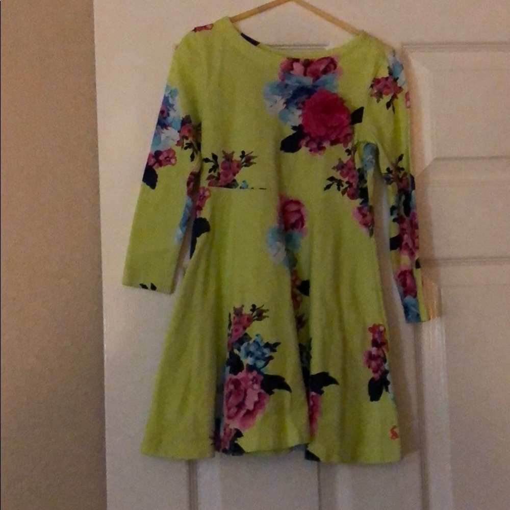 Little Girl’s Scoopneck Dress